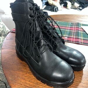 New Bates 808F Boots Mens Sz 7.5 XW Black Leather Steel Toe Vibram Sole Made USA